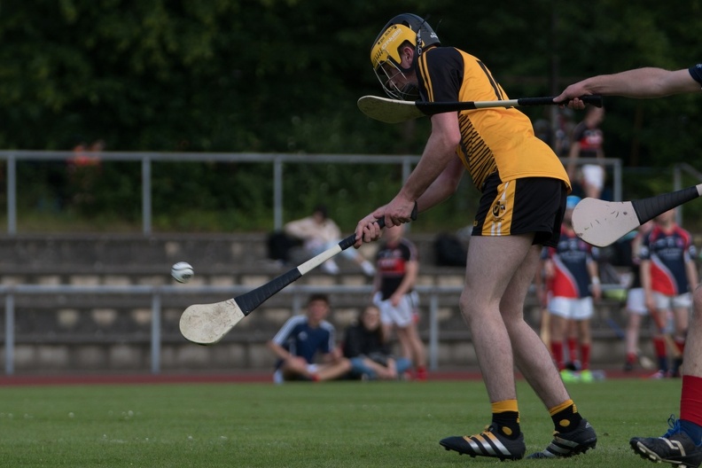 Hurling-Hamburg-gs-23 - Hurling-Hamburg-gs-23.jpg Hurling-Hamburg-gs-23.jpg